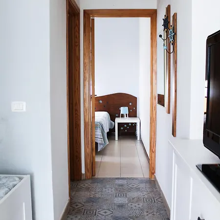 Sullo Scoglio Feriehus Gela