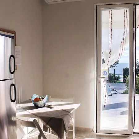 Sullo Scoglio Feriehus Gela